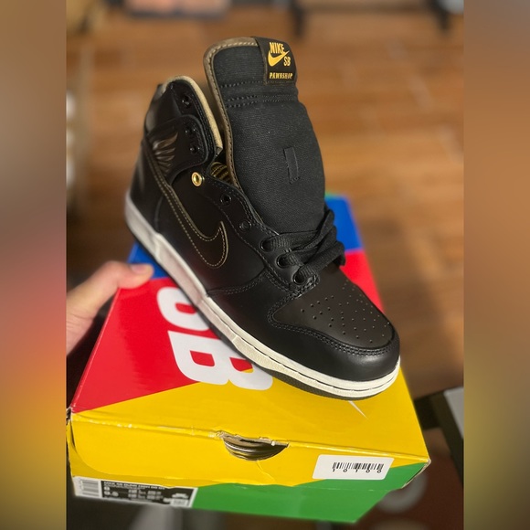 Nike SB Dunk Pawnshop main image 4